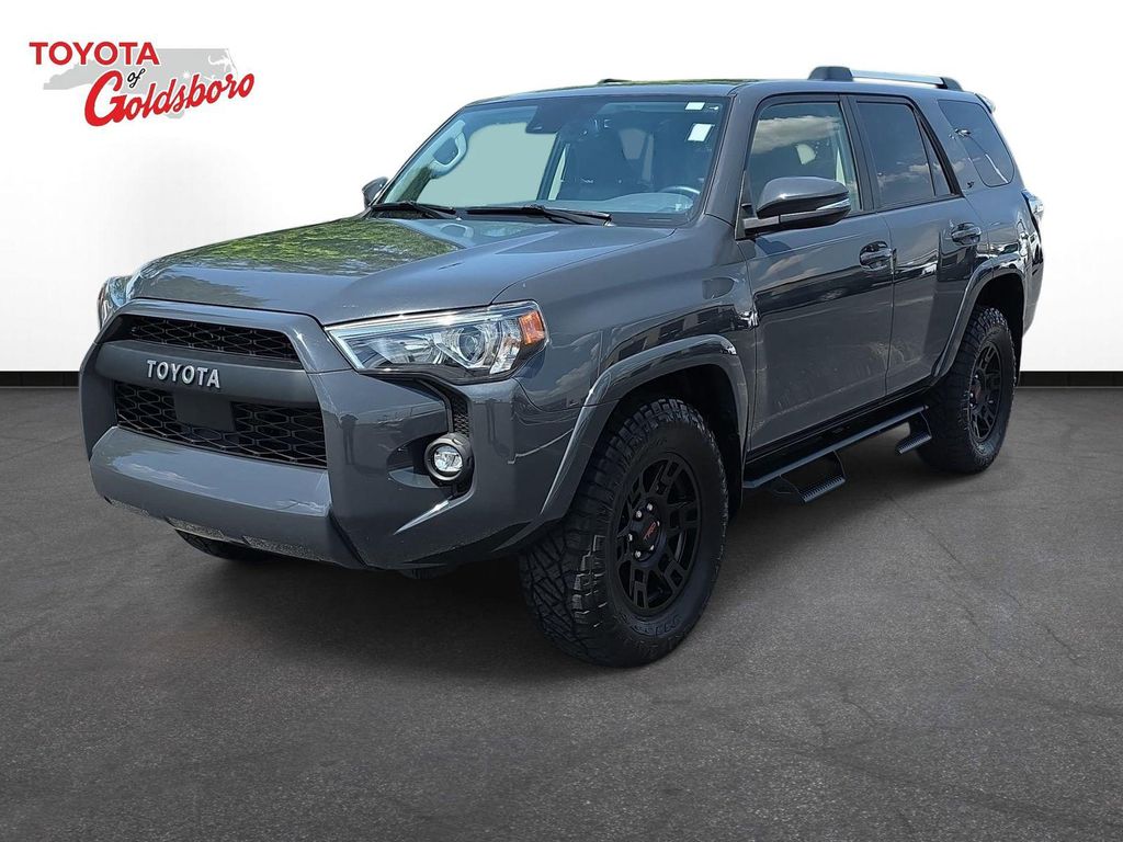 TOYOTA 4RUNNER - 1