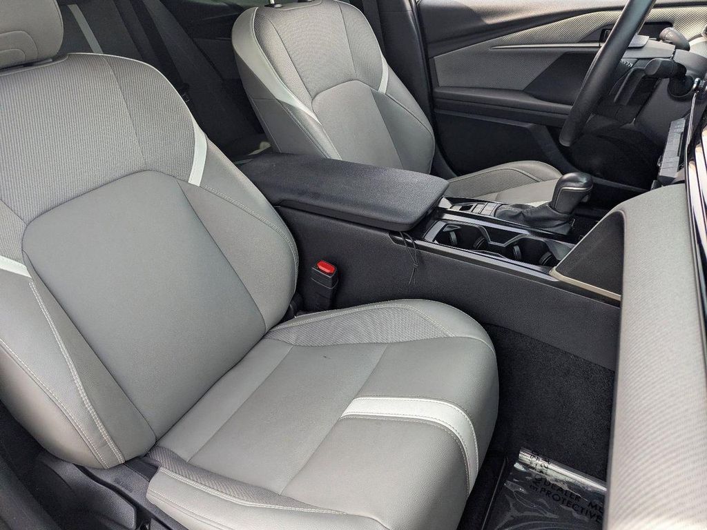 TOYOTA CAMRY - 8