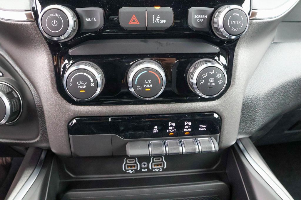 2026 RAM 1500 EXPRESS — миниатюра 19