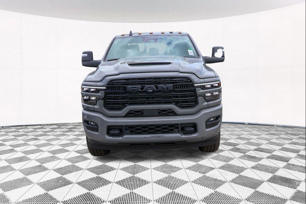 صورة 8 لـ 2026 RAM 2500 LARAMIE MEGA CAB 4X4 6'4' BOX
