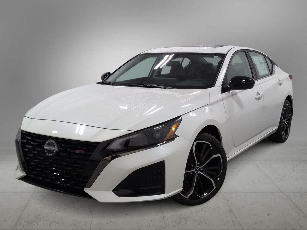 New 2025 Nissan Altima SR AWD
