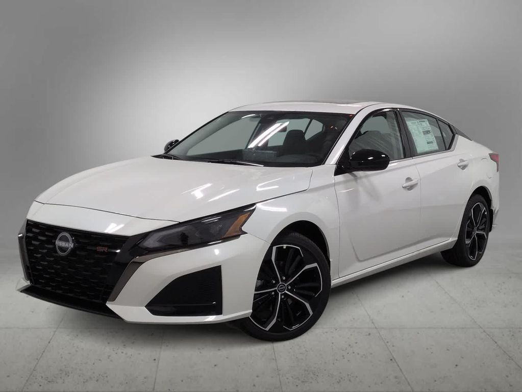 New 2025 Nissan Altima SR AWD