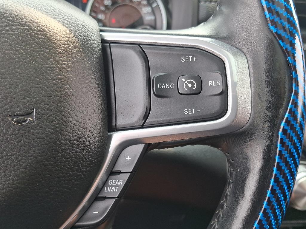 2020 RAM 1500 LARAMIE — миниатюра 25