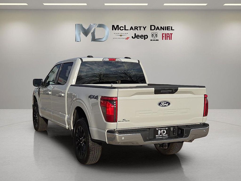 FORD F-150 XLT - 4