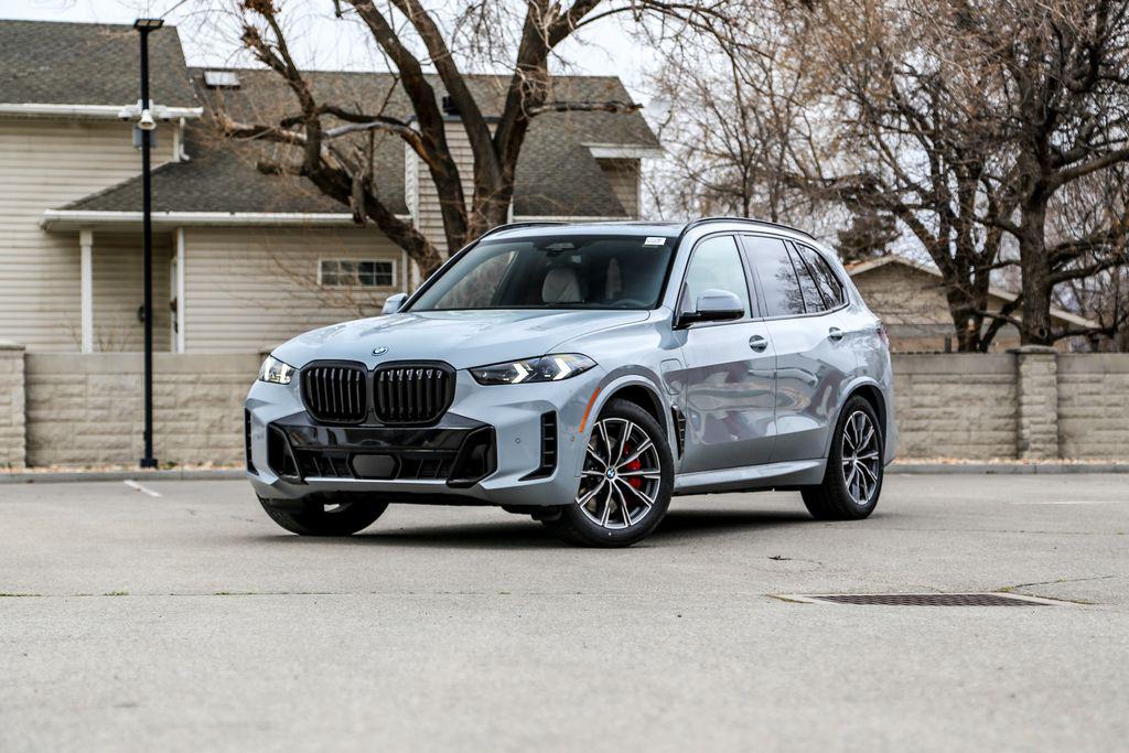 New 2026 BMW X5 PHEV xDrive50e