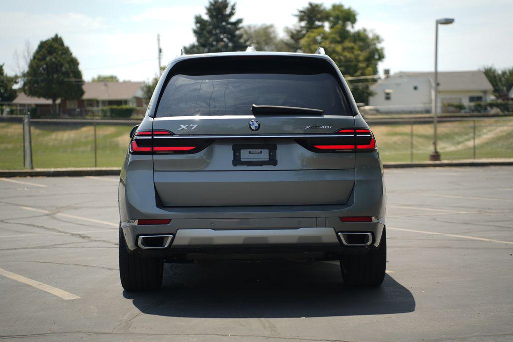 2023 BMW X7 XDRIVE40I photo 4