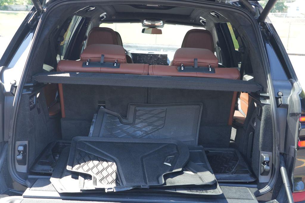 صورة مصغرة 23 لـ 2024 BMW X7 M60I