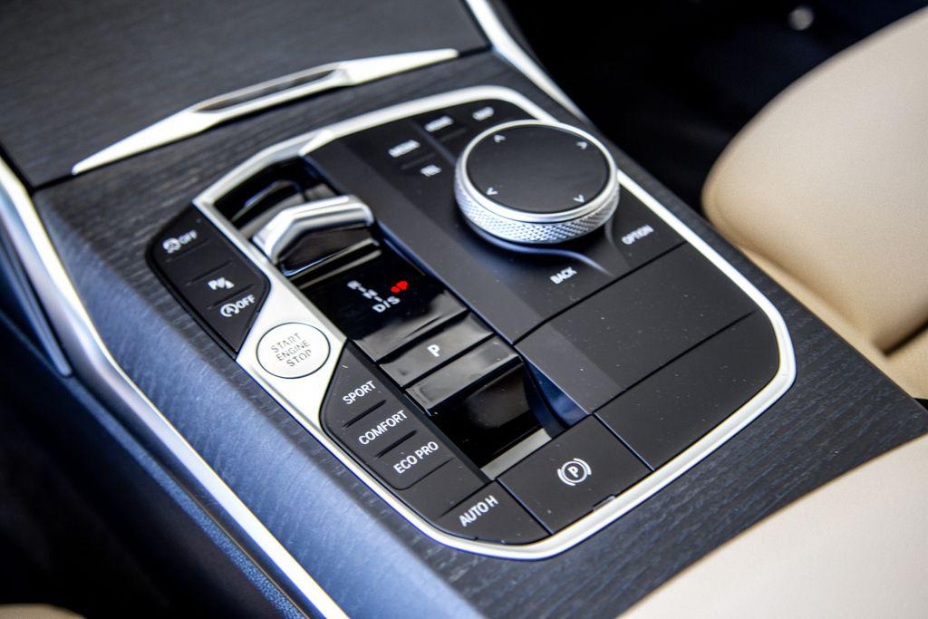 2026 BMW 330 XDRIVE thumbnail 15