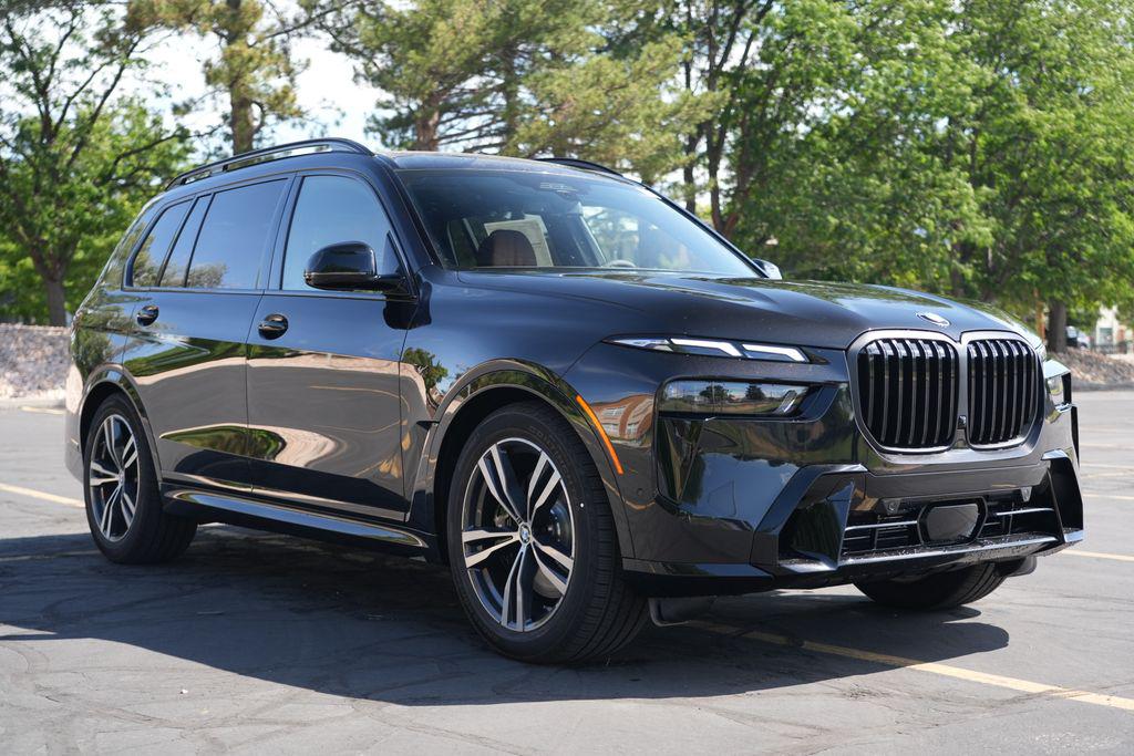 صورة 7 لـ 2027 BMW X7 XDRIVE40I