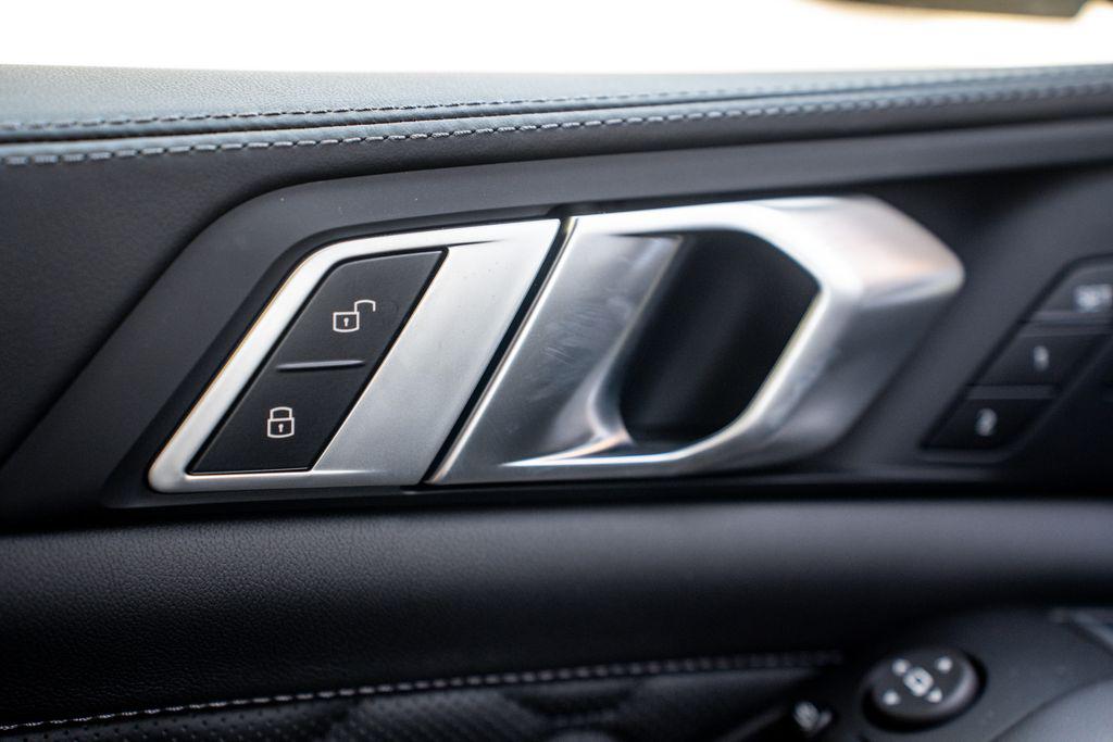 صورة مصغرة 22 لـ 2026 BMW X5 M BASE