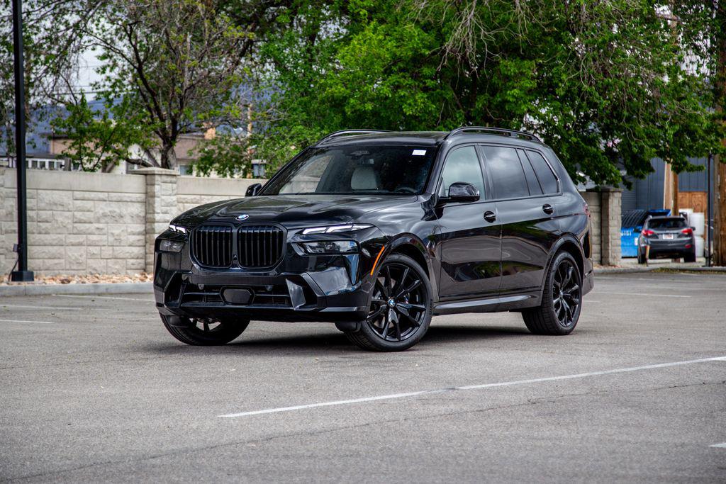 New 2026 BMW X7 xDrive40i