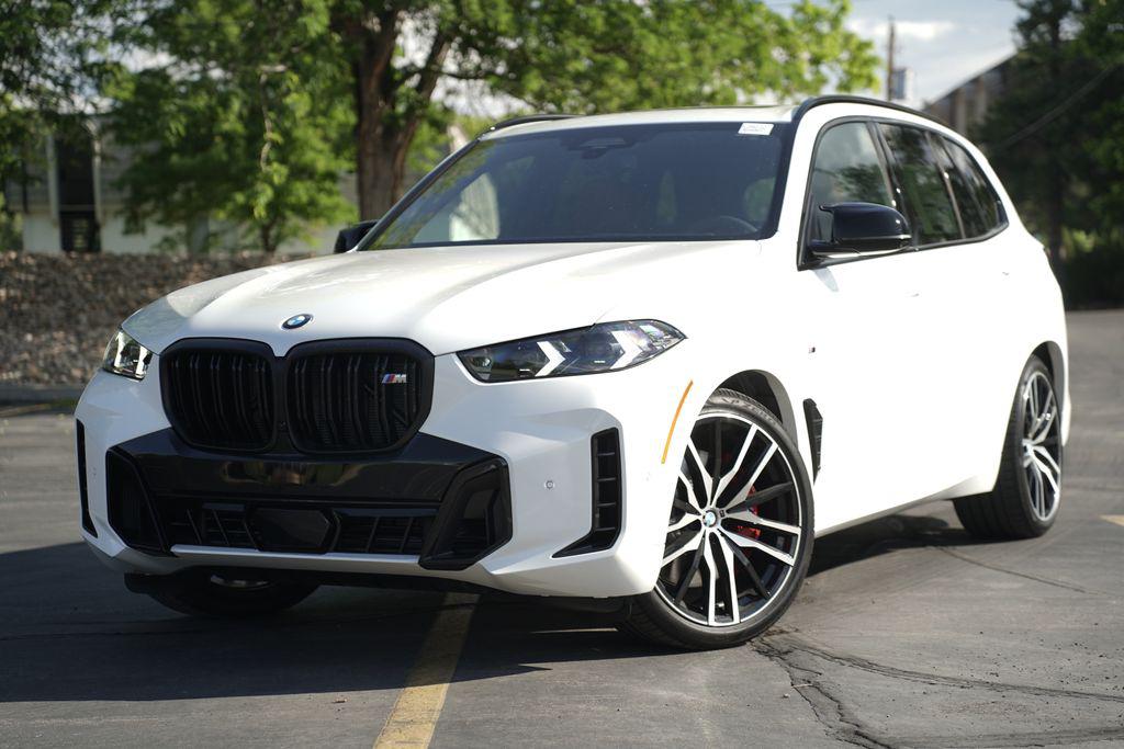 New 2026 BMW X5 M60i