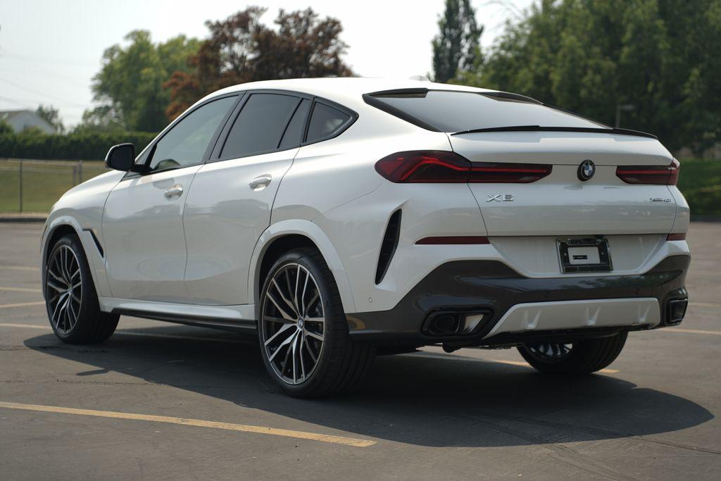 2027 BMW X6 XDRIVE40I photo 3