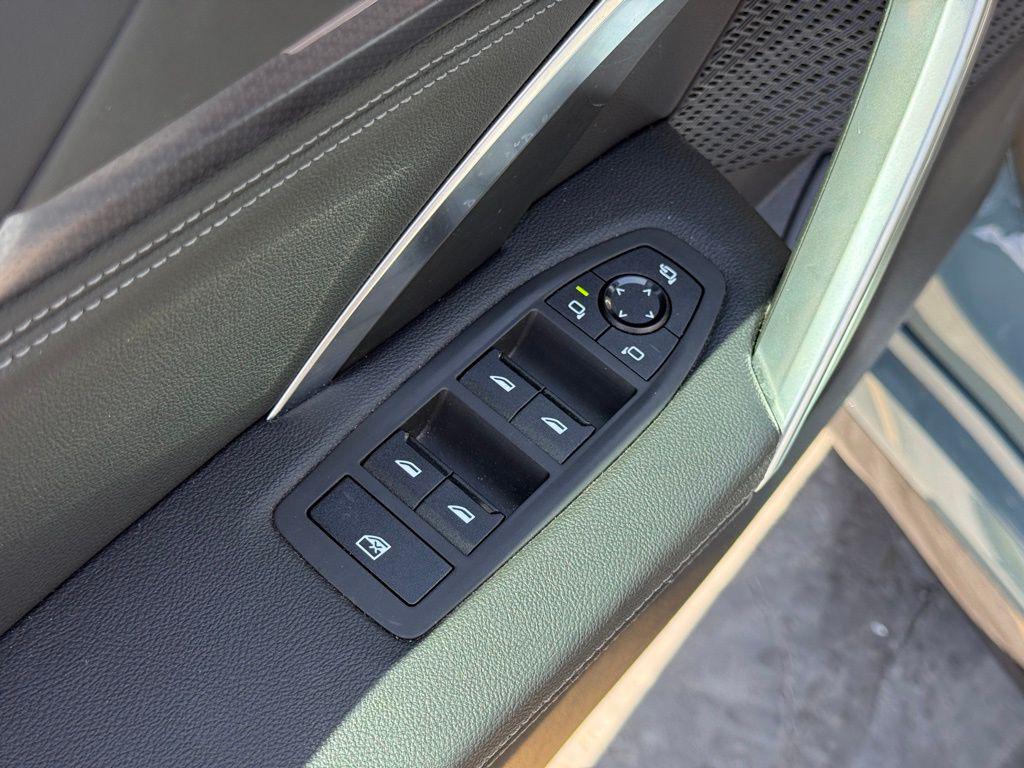 BMW X1 XDRIVE28I - 10