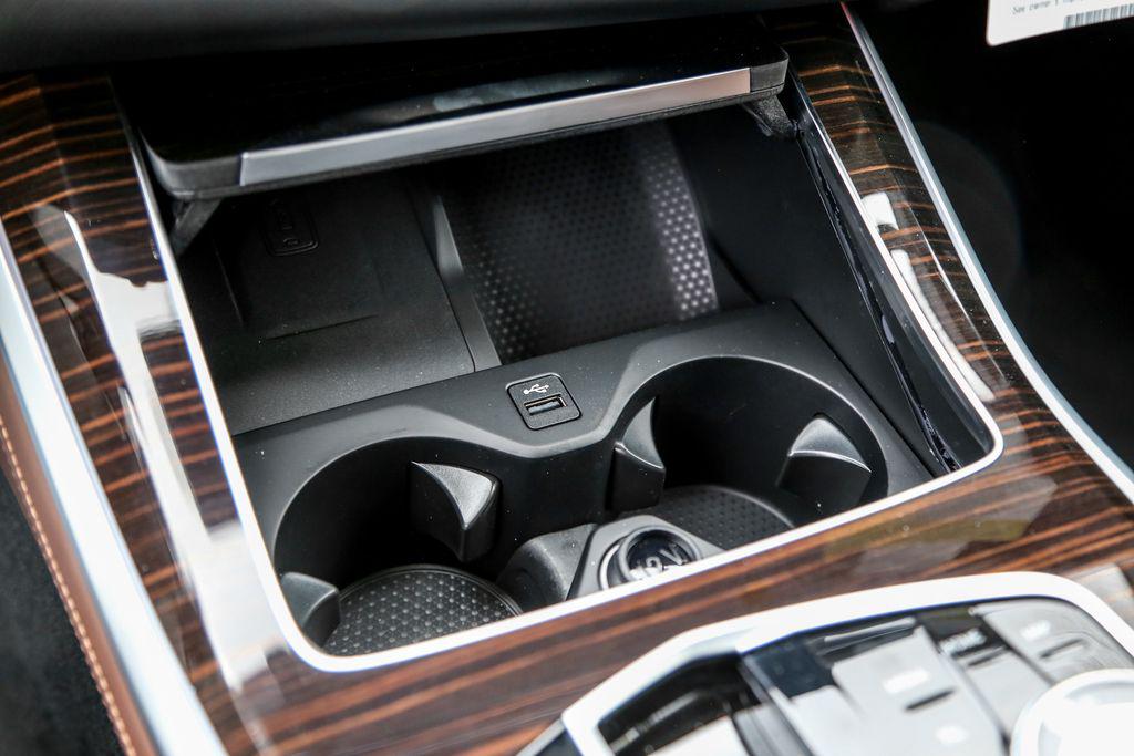 صورة 16 لـ 2026 BMW X5 M60I