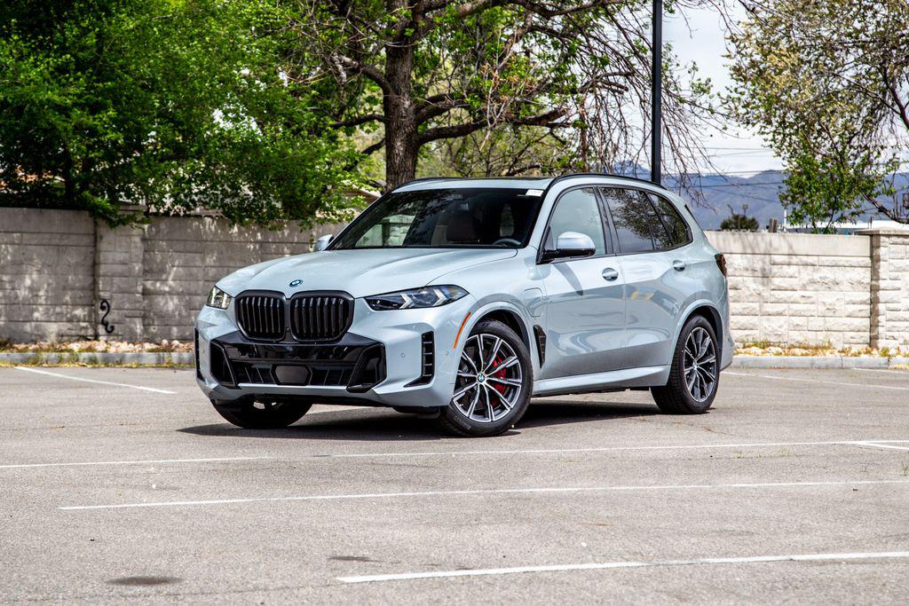 New 2026 BMW X5 PHEV xDrive50e