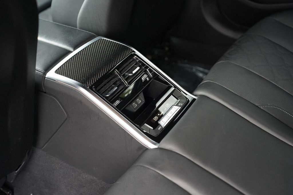 صورة 18 لـ 2023 BMW M8 GRAN COUPE COMPETITION
