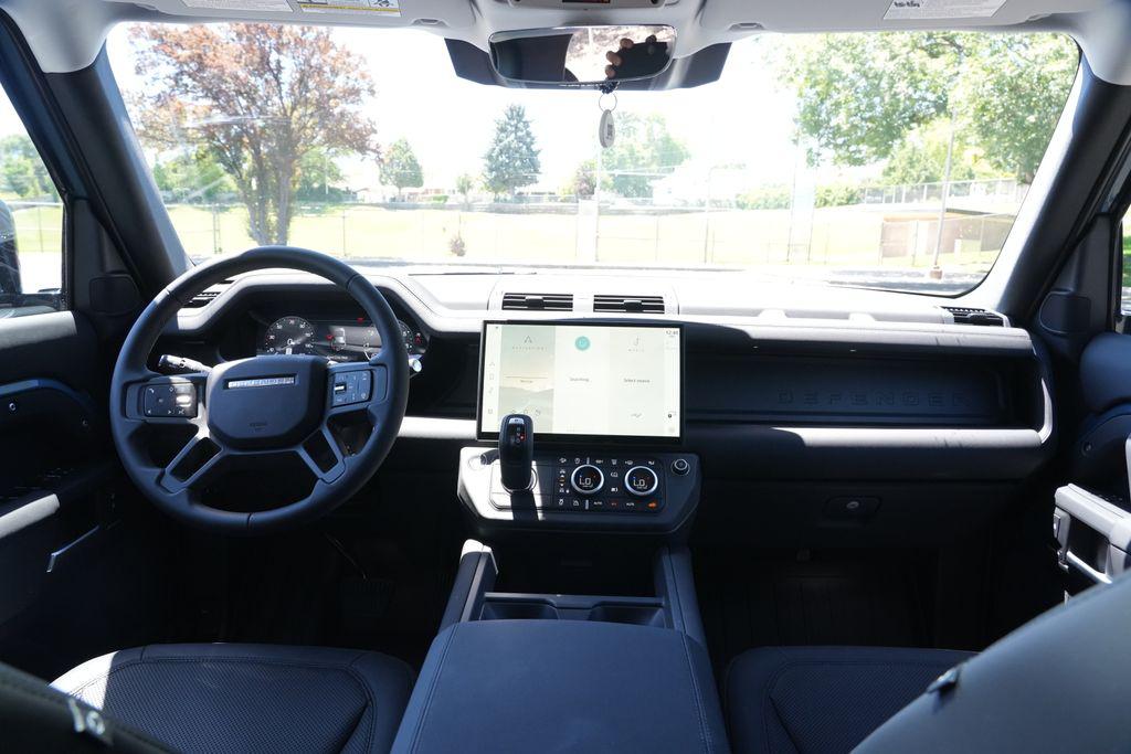 2026 LAND Rover DEFENDER P300 S 缩略图 21