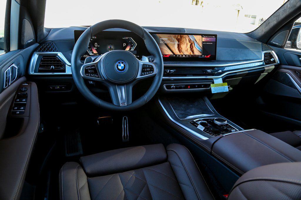 صورة 9 لـ 2026 BMW X5 PHEV XDRIVE50E
