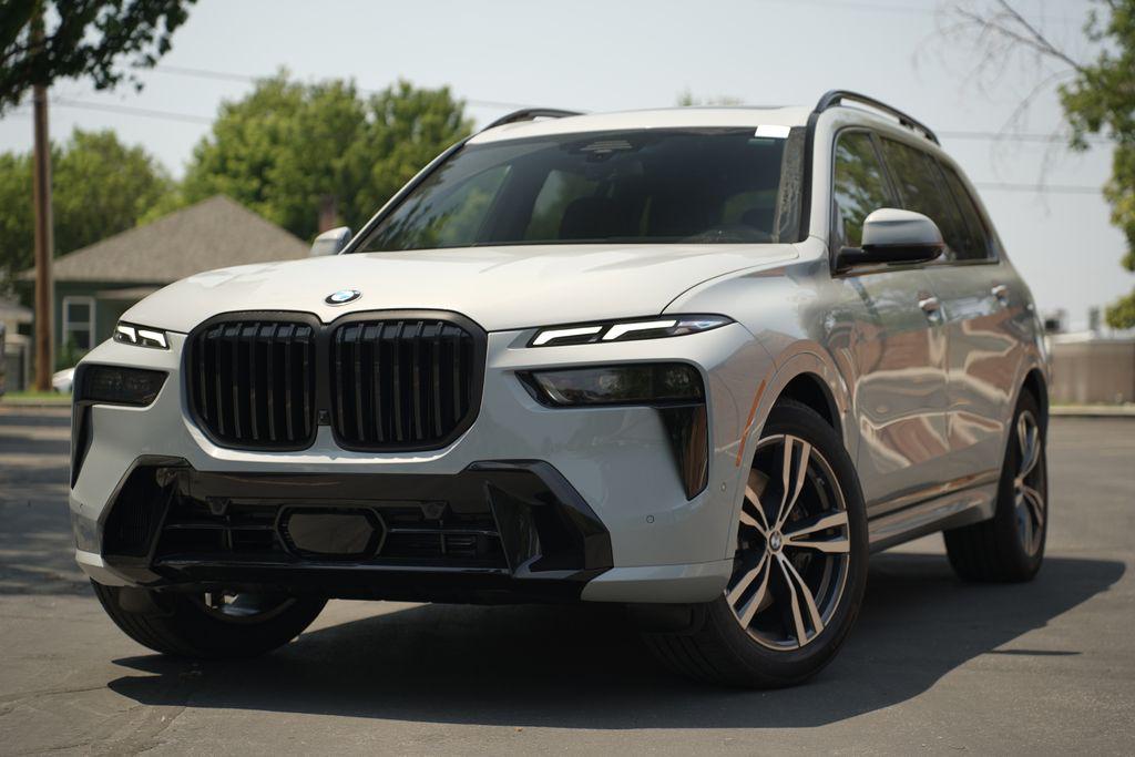 New 2027 BMW X7 xDrive40i