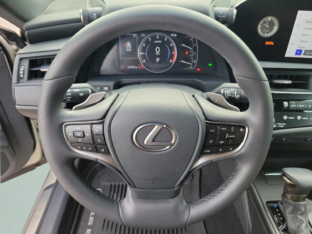 صورة مصغرة 18 لـ 2024 Lexus ES 350 350