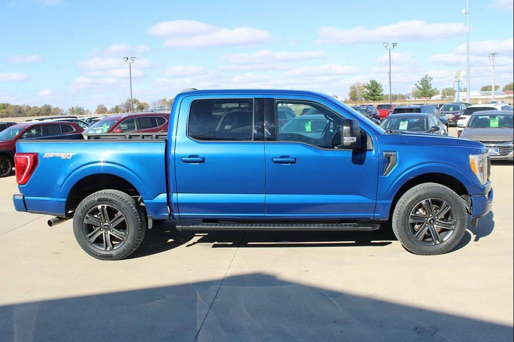 FORD F-150 XLT - 4