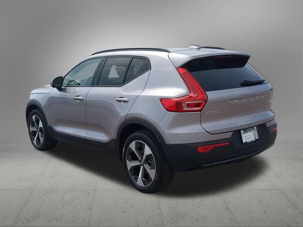 صورة 4 لـ 2026 Volvo XC40 B5 PLUS