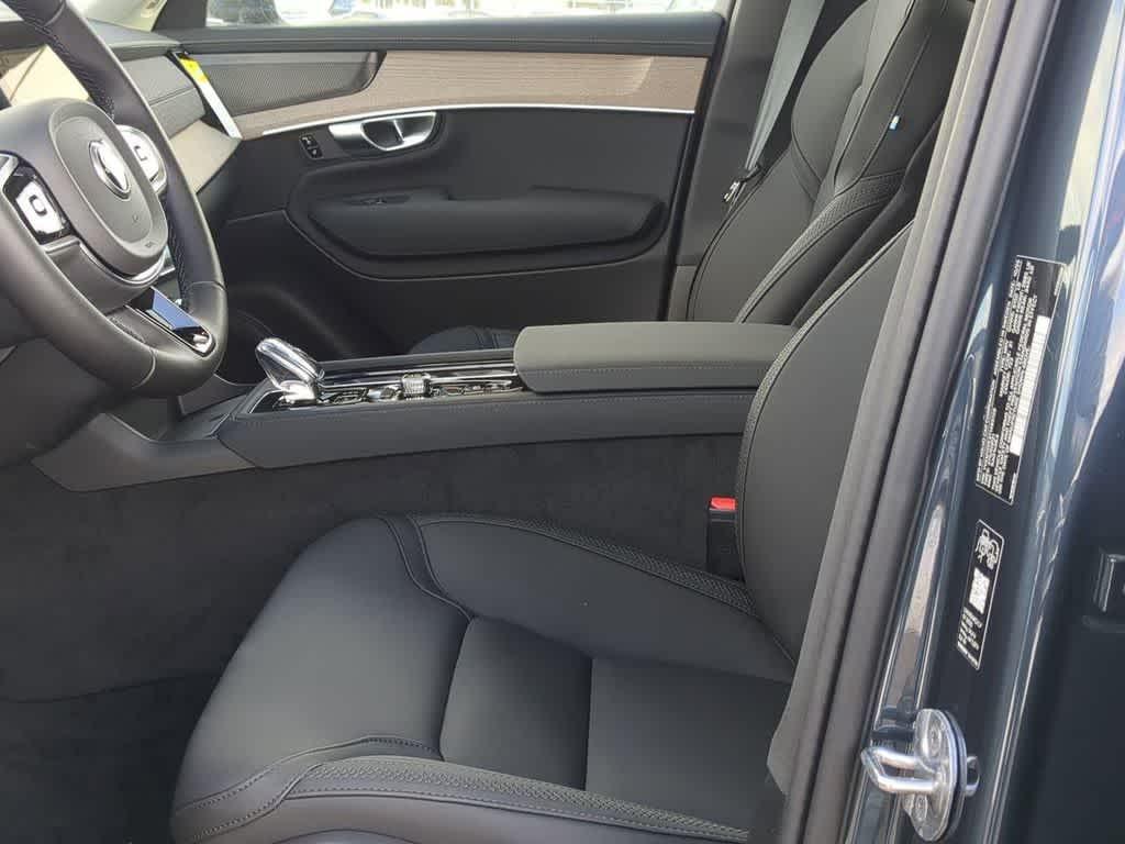 2026 Volvo XC90 B5 PLUS 7-SEATER — миниатюра 15