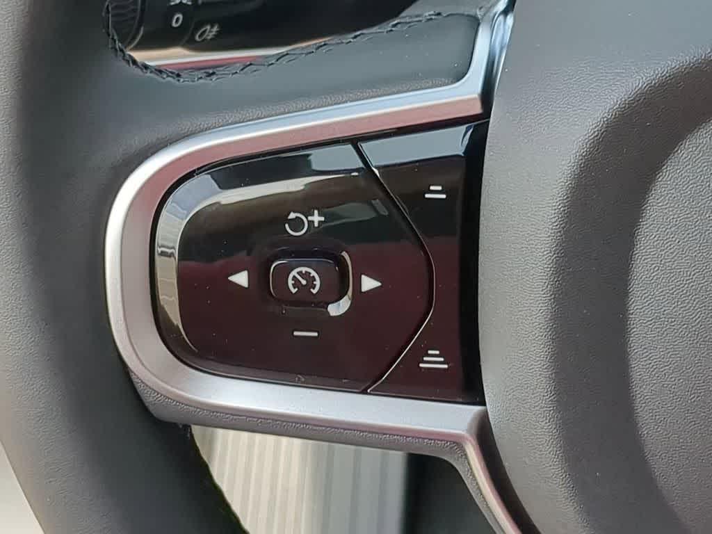 صورة مصغرة 22 لـ 2026 Volvo XC90 B6 PLUS 6-SEATER