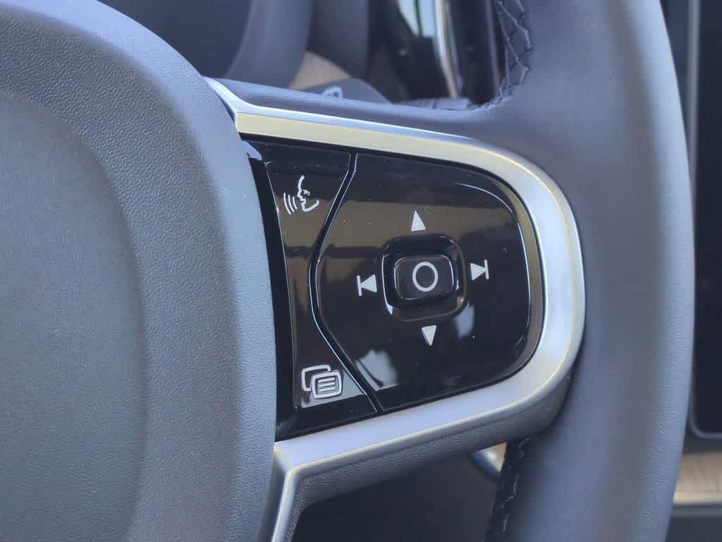 صورة مصغرة 25 لـ 2026 Volvo XC60 B5 PLUS