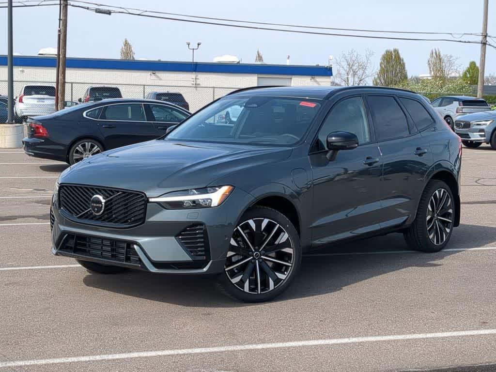 New 2026 Volvo XC60 Plug-In Hybrid Ultra, T8 AWD Electric/Gasoline, Dark