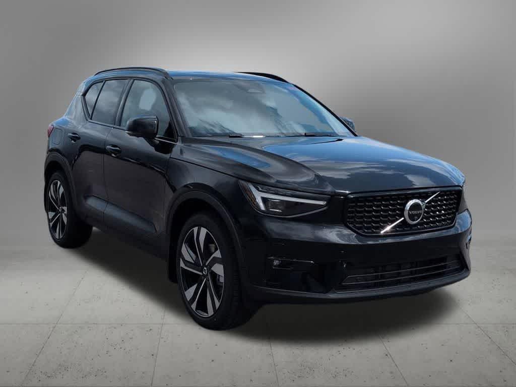 صورة 8 لـ 2026 Volvo XC40 B5 ULTRA