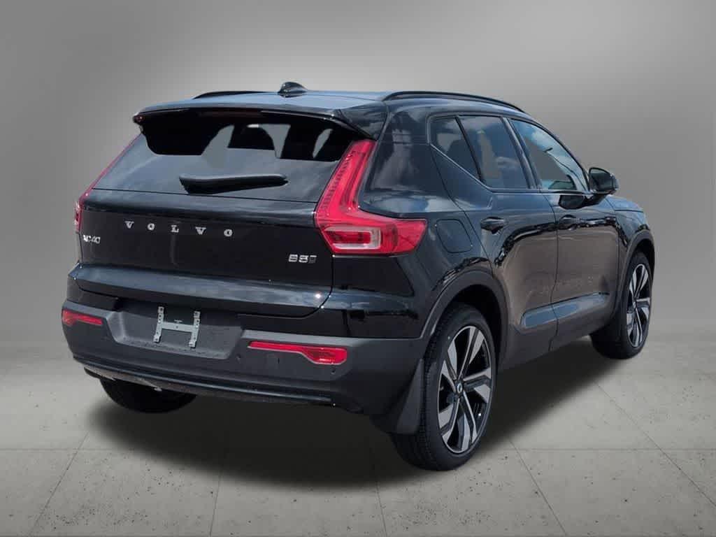 صورة 6 لـ 2026 Volvo XC40 B5 ULTRA