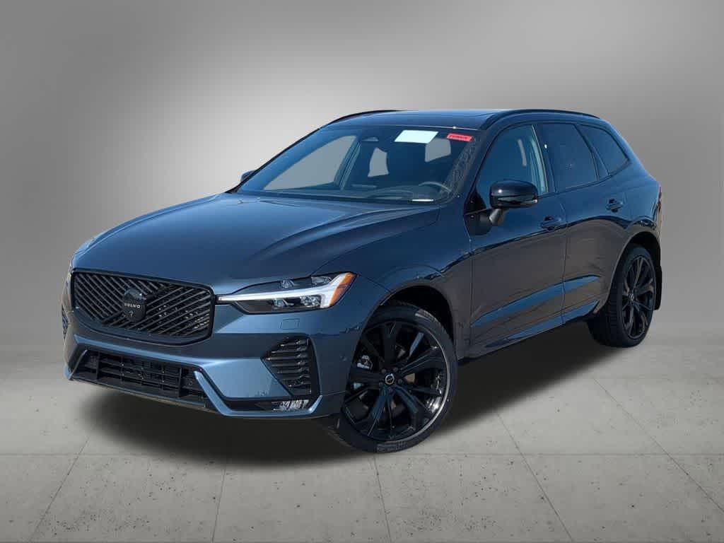 New 2026 Volvo XC60 B5 Ultra Black Edition