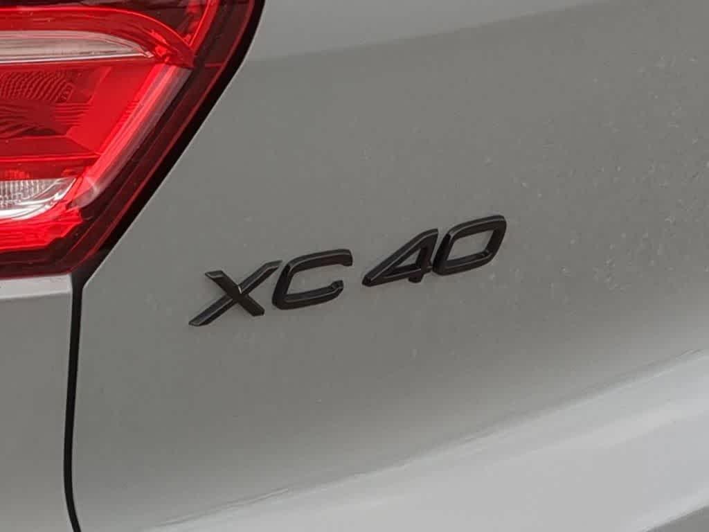 2026 Volvo XC40 B5 ULTRA BLACK EDITION 缩略图 12