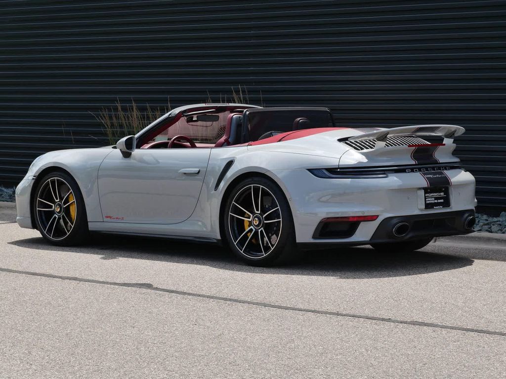 صورة 3 لـ 2023 Porsche 911 TURBO S