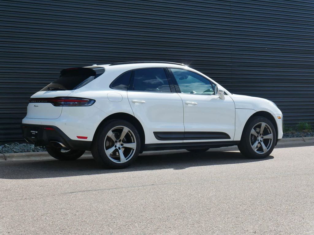 2025 Porsche MACAN — миниатюра 24