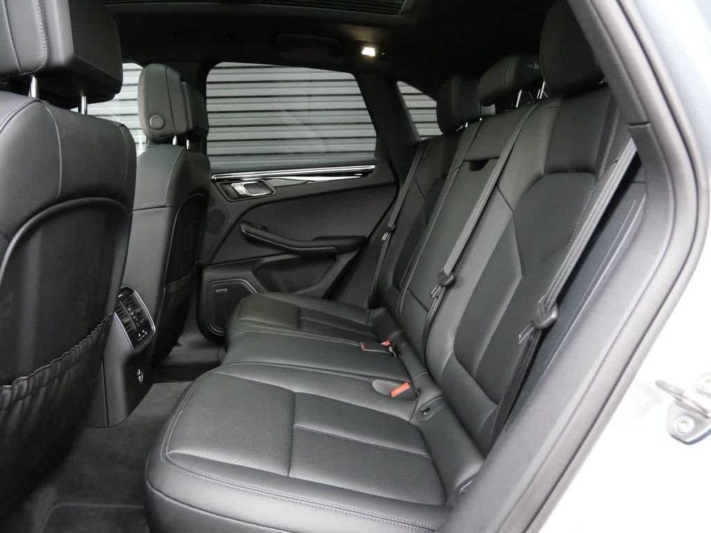 2026 Porsche MACAN 照片 11