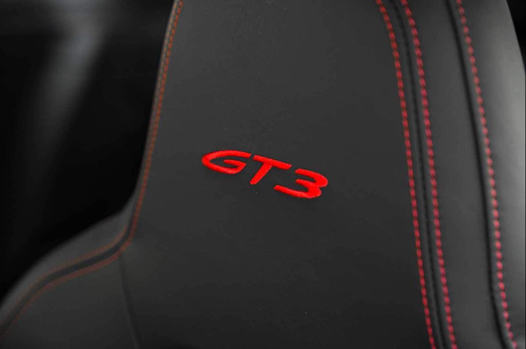 2022 Porsche 911 GT3 thumbnail 32