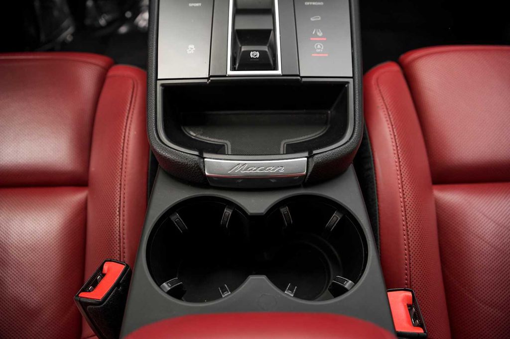 2023 Porsche MACAN — миниатюра 39