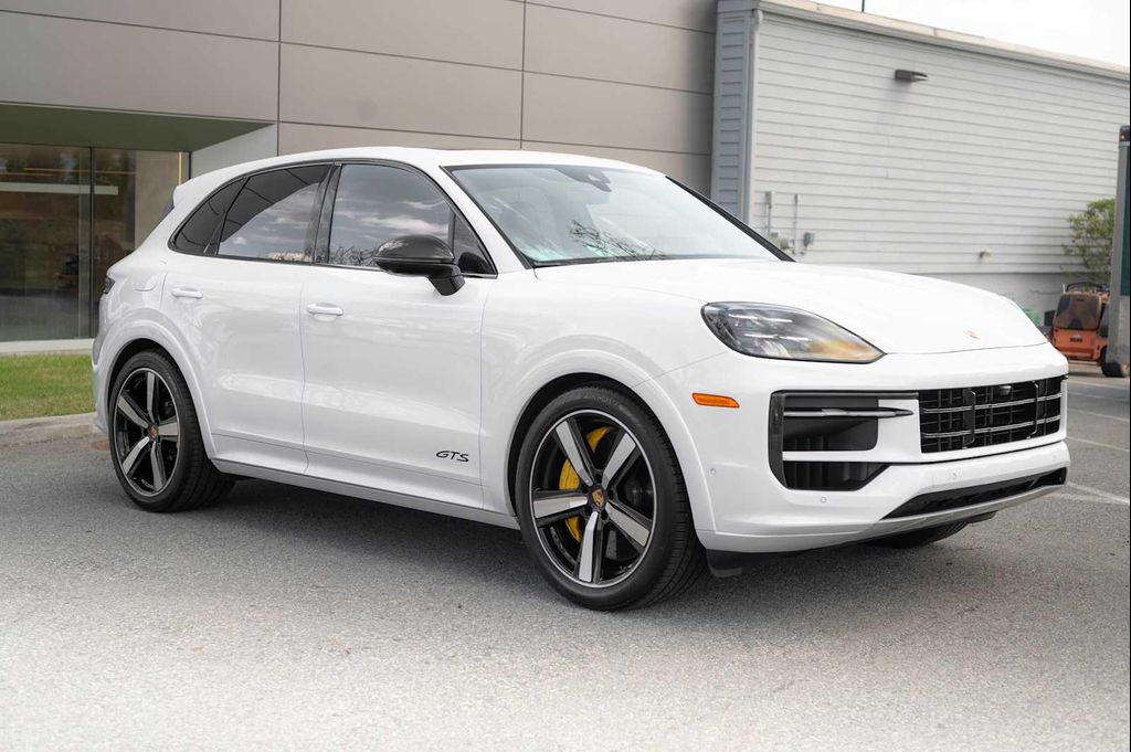 PORSCHE CAYENNE - 8