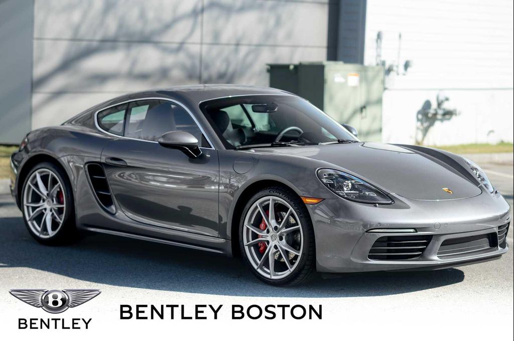 2025 Porsche 718 Cayman