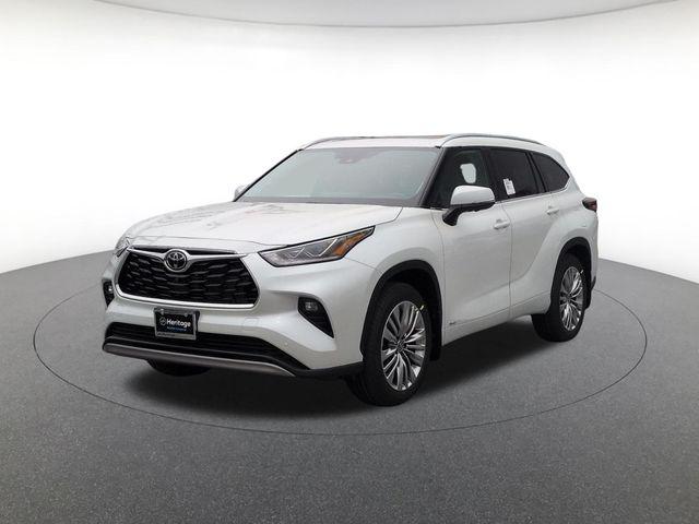 New 2026 Toyota Highlander Hybrid Platinum
