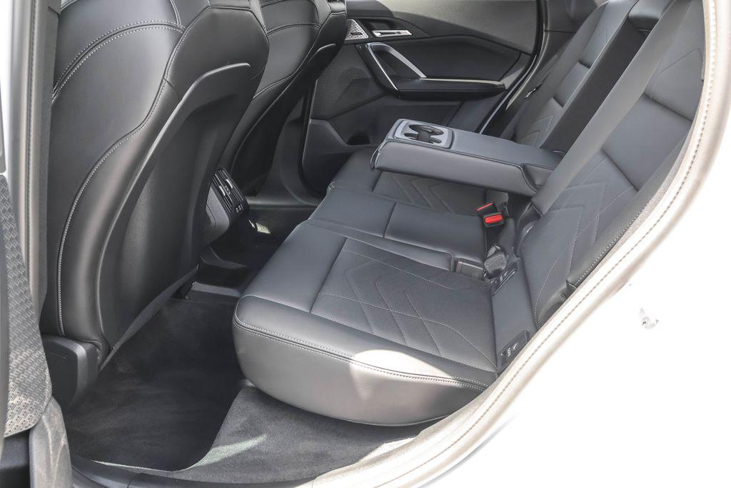 صورة مصغرة 29 لـ 2025 BMW X1 M35I