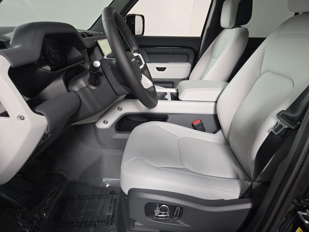 2026 LAND Rover DEFENDER X-DYNAMIC SE — миниатюра 11