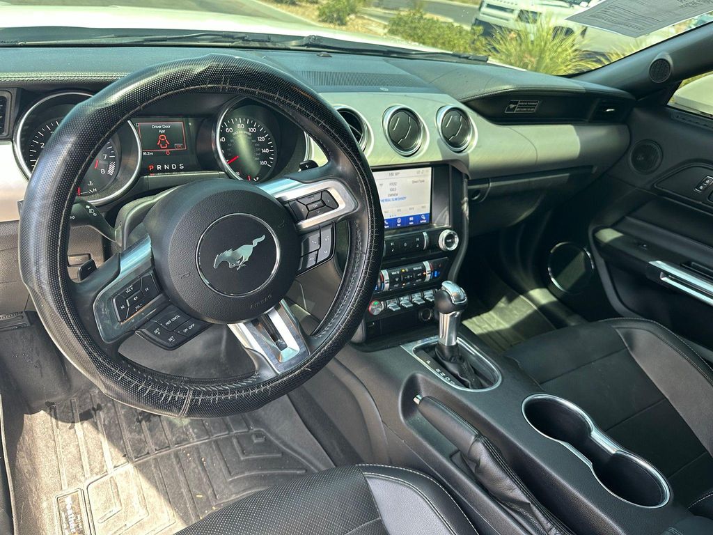 صورة مصغرة 16 لـ 2020 FORD MUSTANG GT PREMIUM