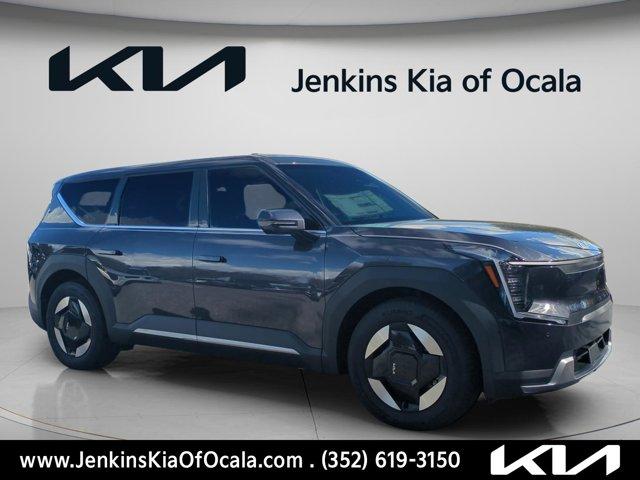 New 2026 Kia EV9 Light Short Range