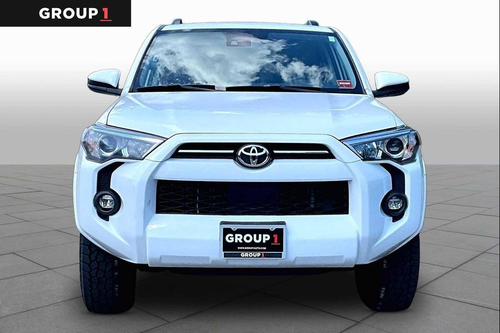 صورة 4 لـ 2021 Toyota 4RUNNER SR5