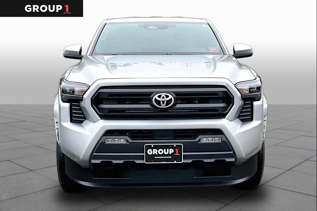 2025 Toyota TACOMA SR5 — миниатюра 4