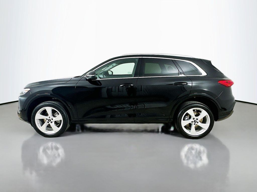 صورة 8 لـ 2026 AUDI Q5 PREMIUM PLUS TFSI QUATTRO S TRONIC